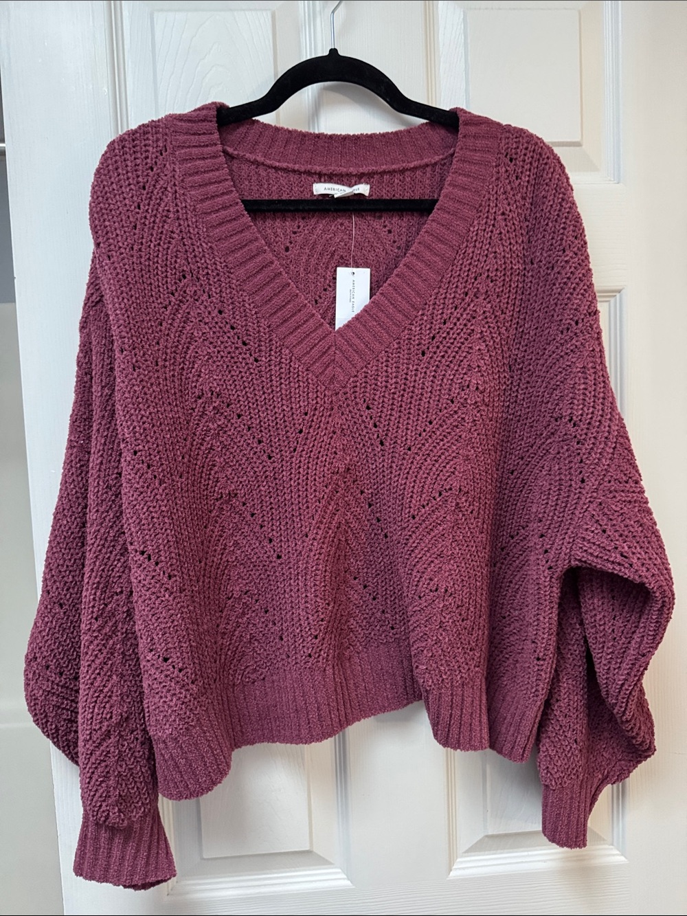 American Eagle Outfitters Mauve V-Neck Chunky Knit Sweater